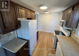 293 Ellerslie Ave in Toronto, ON - Building Photo - Building Photo