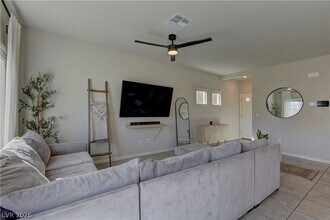 7828 Rachelis St in North Las Vegas, NV - Building Photo - Building Photo