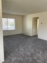 2943 Lexington Dr in Ventura, CA - Building Photo - Building Photo