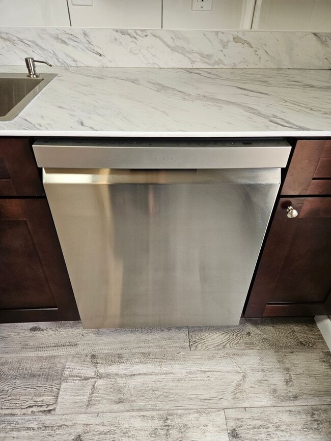 2717 Mohawk Dr in New Albany, IN - Foto de edificio - Building Photo