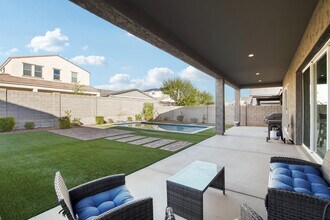 19770 W Montecito Ave in Litchfield Park, AZ - Building Photo - Building Photo