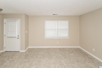 525 Oak Crest Dr in Birmingham, AL - Building Photo - Building Photo