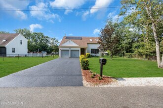 347 Cahill Rd in Toms River, NJ - Building Photo - Building Photo