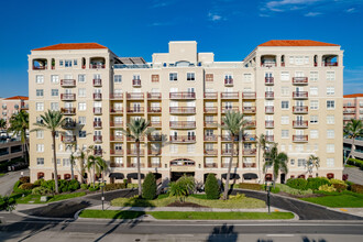 Mizner Park Apartments in Boca Raton, FL - Foto de edificio - Building Photo