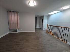 205-17 Hollis Ave in Queens, NY - Building Photo