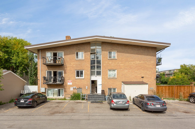 River Terrace in Calgary, AB - Building Photo - Building Photo