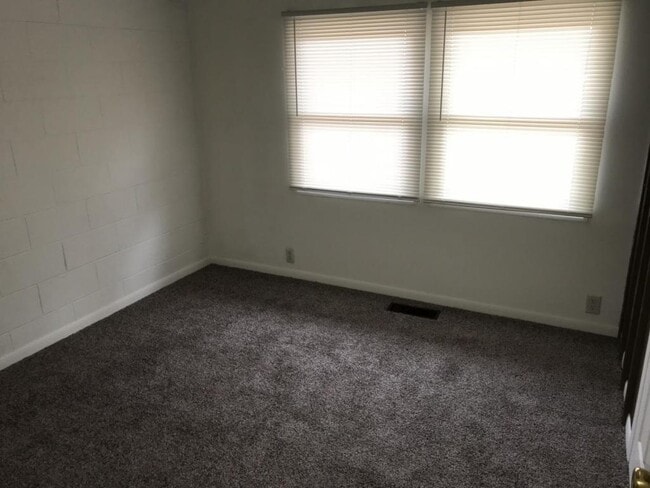 46 S 19th St in Terre Haute, IN - Building Photo - Building Photo