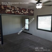 100 SW Taylor St in Topeka, KS - Building Photo - Building Photo