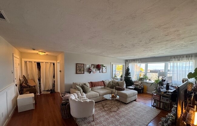 property at 21 Middlesex Ave