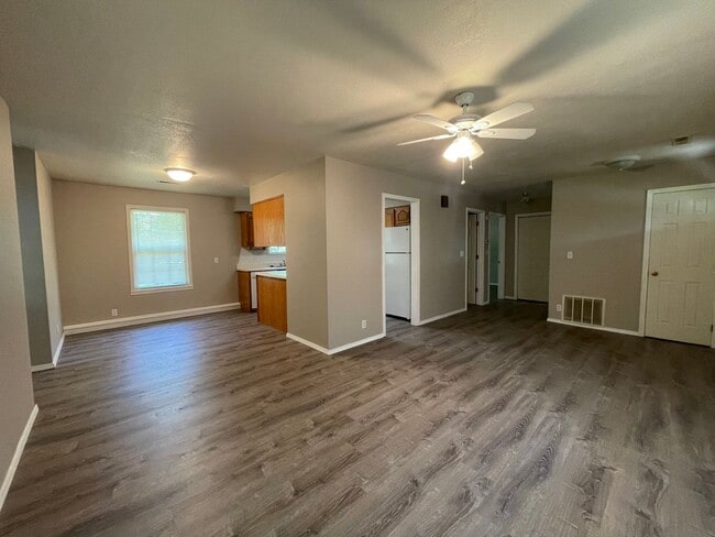 111 Mint Ln in Poplar Bluff, MO - Building Photo - Building Photo