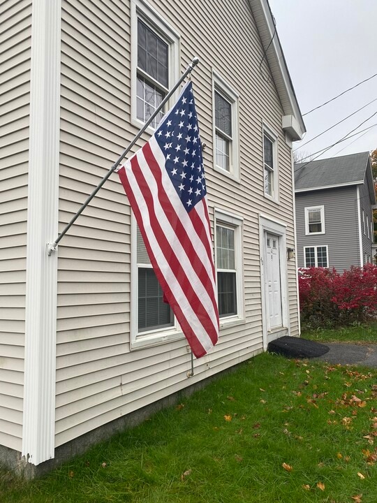 40 State St, Unit Charming One Bedroom in Gorham, ME - Foto de edificio