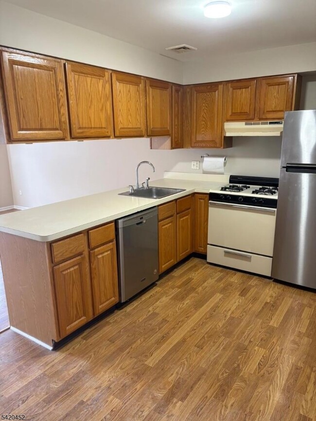 3 Port Royal Dr in Vernon, NJ - Building Photo - Building Photo