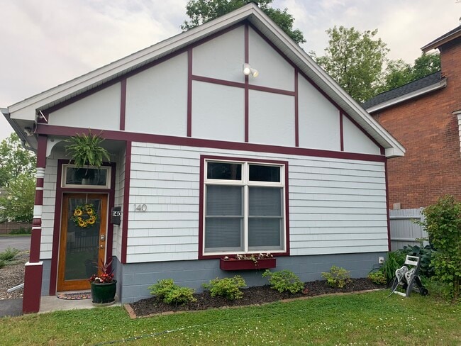 140 Church St, Unit 140
