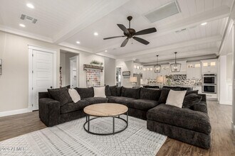 2013 E Mallory St in Mesa, AZ - Building Photo - Building Photo