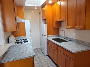 2227 Roosevelt Ave, Unit 2 in Berkeley, CA - Building Photo - Building Photo