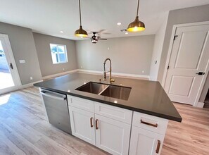 825 W Dobbins Rd in Phoenix, AZ - Building Photo - Building Photo