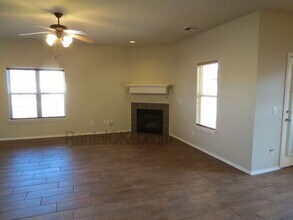 6900 Old Glory Ln in Oklahoma City, OK - Building Photo - Building Photo