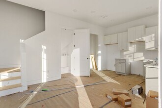 905 Broyles Ln in Youngsville, LA - Building Photo - Building Photo