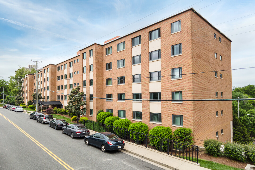 The Cavendish in Arlington, VA - Building Photo