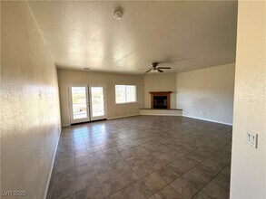 1050 Gee St in Pahrump, NV - Building Photo - Building Photo