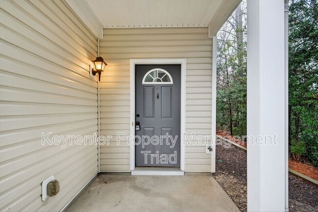 2 Blue Stone Ln in Greensboro, NC - Building Photo - Building Photo