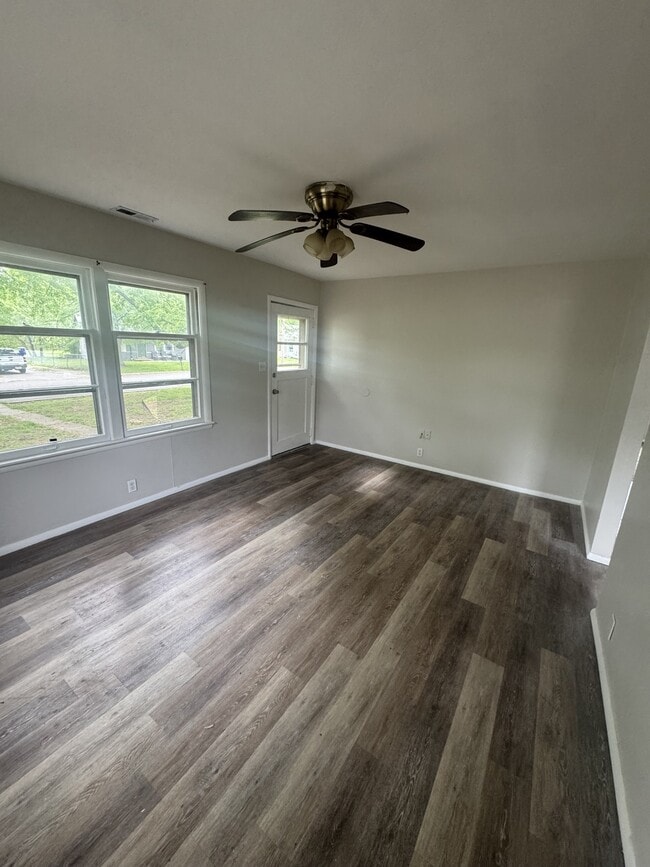 3401 SE Ohio Ave in Topeka, KS - Building Photo - Building Photo