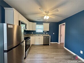 131 Michele Dr in Athens, GA - Building Photo - Building Photo