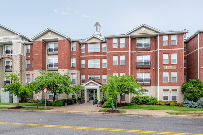Mazza GrandMarc in College Park, MD - Foto de edificio - Building Photo