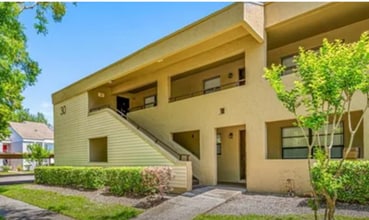 7864 Niagara Ave in Tampa, FL - Building Photo - Building Photo