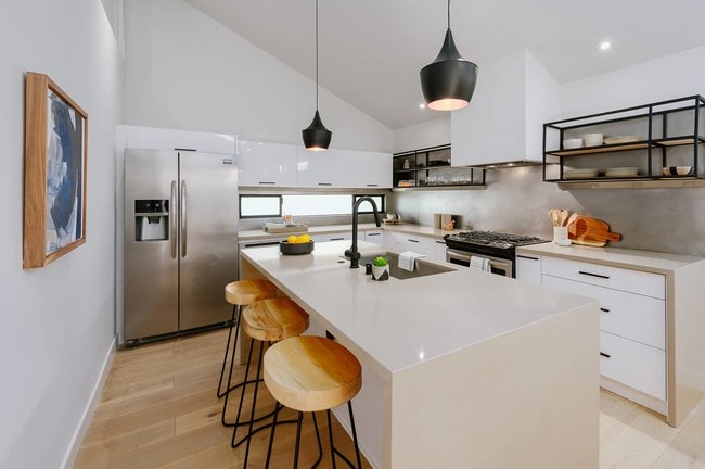 3429 Larissa Dr, Unit 3429 in Los Angeles, CA - Foto de edificio - Building Photo