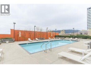 652 Whiting Way in Coquitlam, BC - Building Photo - Building Photo