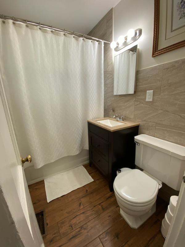 218 Hillcrest Ave, Unit 220 in Athens, GA - Building Photo - Building Photo