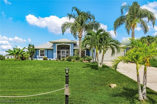 416 NW 24th Pl in Cape Coral, FL - Building Photo - Building Photo