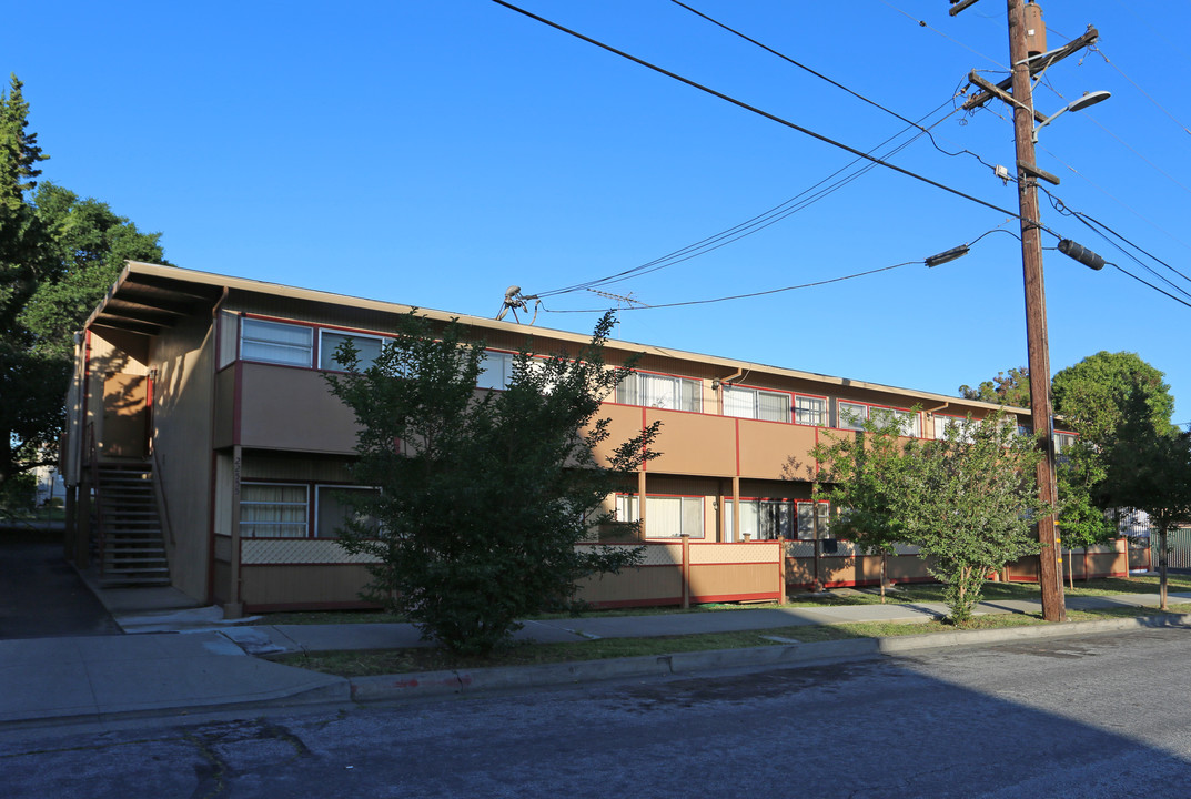 Linden Street Apartments in Hayward, CA - Foto de edificio