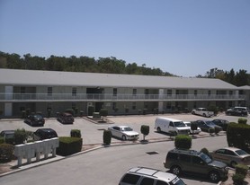 Tradewinds Hammocks Apartments