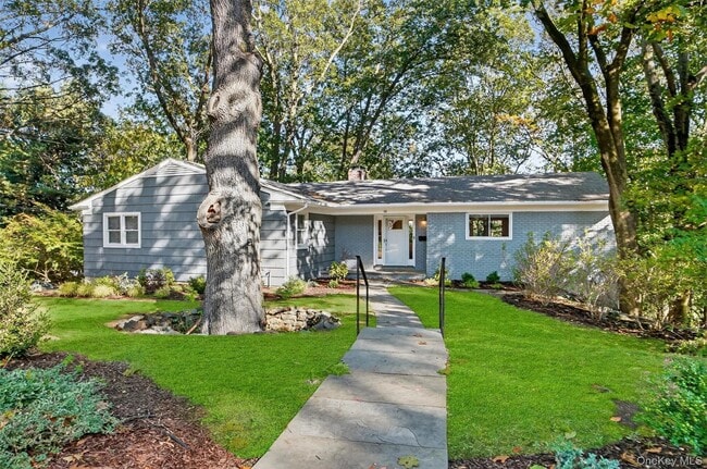 property at 20 Summit Terrace