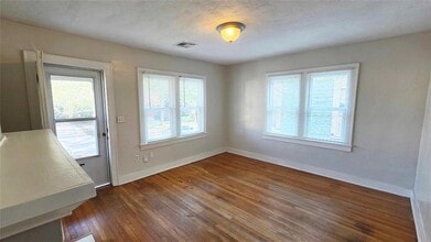 2326 NW 22nd St in Oklahoma City, OK - Building Photo - Building Photo