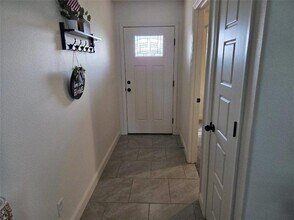 4000 E Razorbill Dr in Siloam Springs, AR - Building Photo - Building Photo