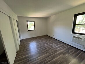 401 US-22 in North Plainfield, NJ - Building Photo - Building Photo