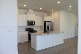 1379 Tangled Orchard Tr in Loxahatchee, FL - Building Photo - Building Photo