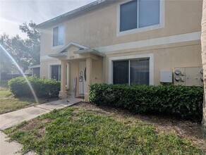 10740 Keys Gate Dr in Riverview, FL - Building Photo - Building Photo