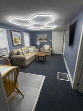 104 Cable Ave in Salisbury, MA - Building Photo - Building Photo