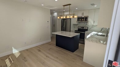 3677 3rd Ave in Los Angeles, CA - Building Photo - Building Photo