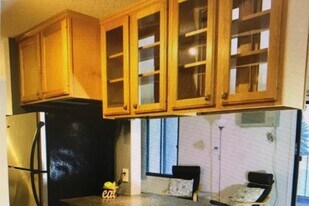 4110 Rahn Rd, Unit 207 in Eagan, MN - Building Photo