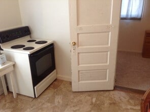 904 Vine St, Unit 904 in La crosse, WI - Building Photo - Building Photo