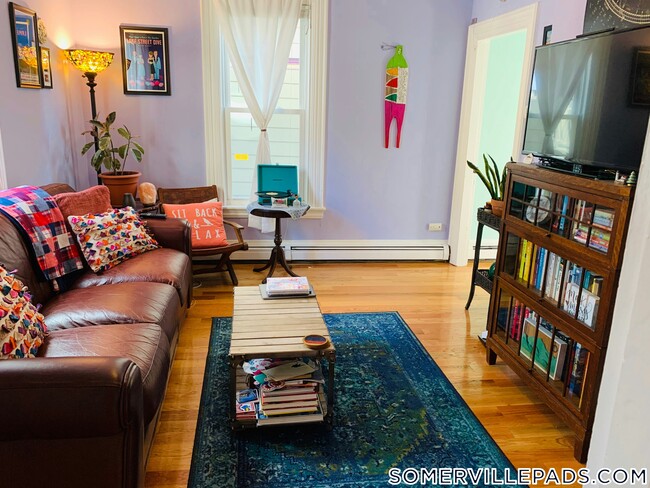 12 Claremon St in Somerville, MA - Building Photo - Building Photo