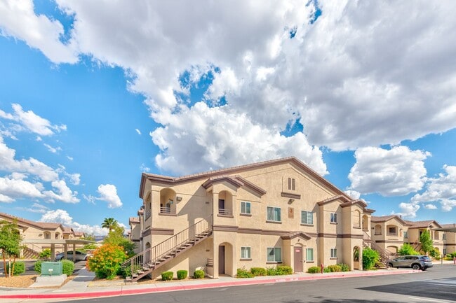 property at 2291 W Horizon Ridge Pkwy