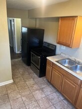 6615 W Keefe Avenue Pky in Milwaukee, WI - Building Photo - Building Photo