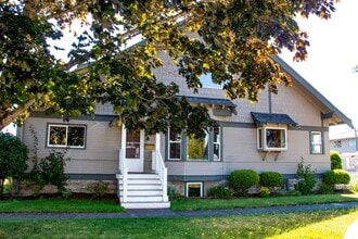 312 7th St in Lynden, WA - Building Photo - Building Photo