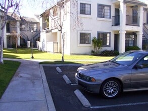8540 Summerdale Rd, Unit 117 in San Diego, CA - Building Photo - Building Photo